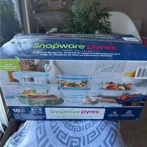 Glass Food Storage Set - Clear and Blue